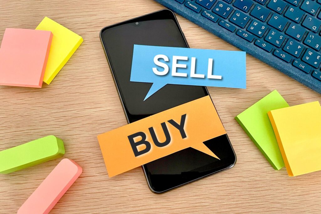 Sell old smartphone for cash or trade in for a new phone